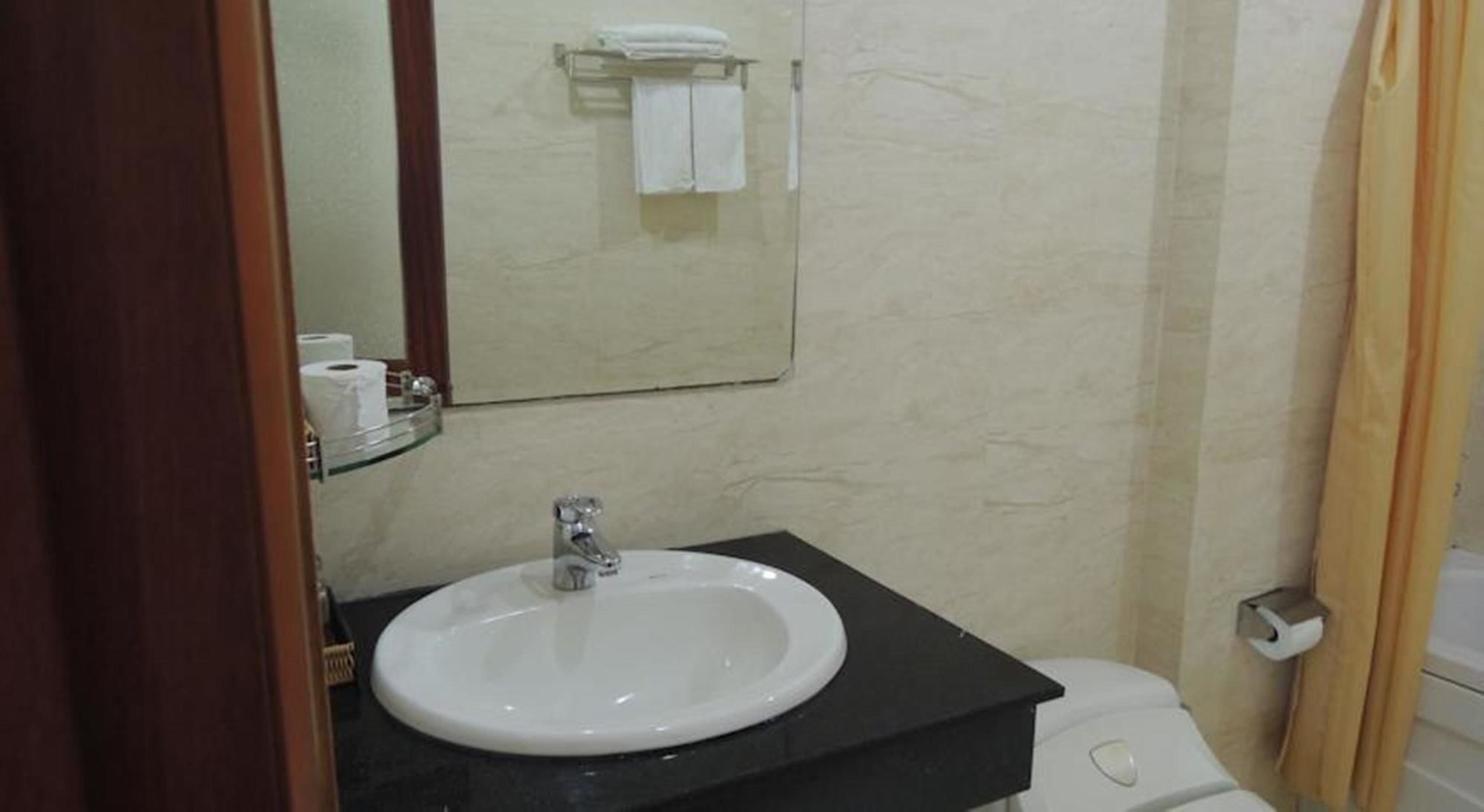 Duc Minh Hotel Хошимин Экстерьер фото