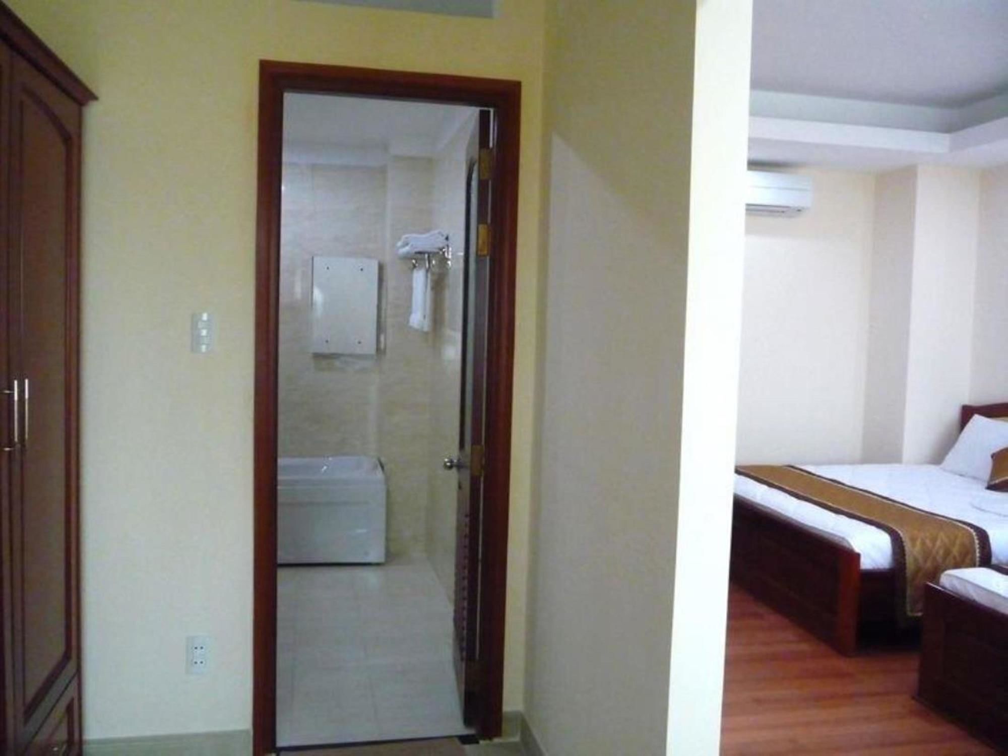Duc Minh Hotel Хошимин Экстерьер фото
